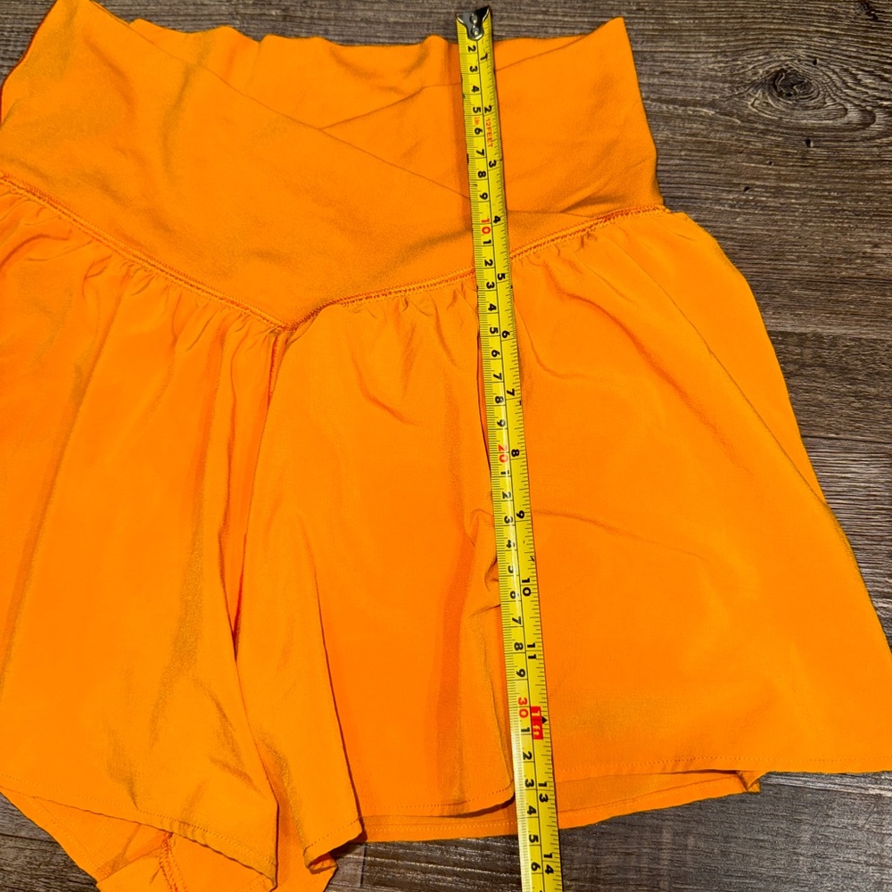 OFFLINE by Aerie Real Me Golden Yellow Athletic Skort Shorts Women’s M Flowy - Picture 5 of 5